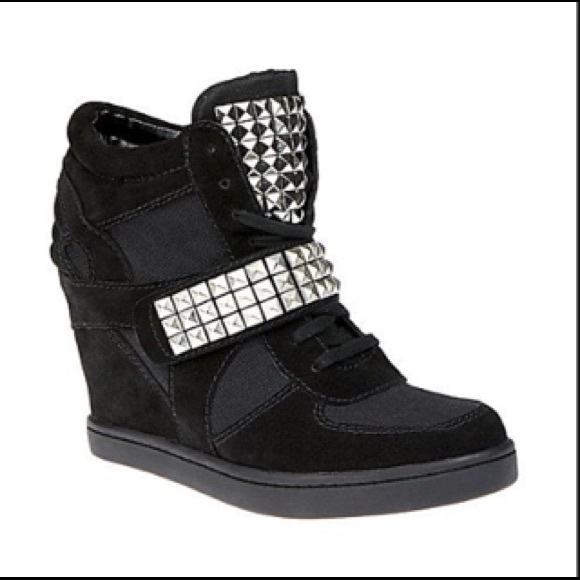 steve madden wedge sneakers black